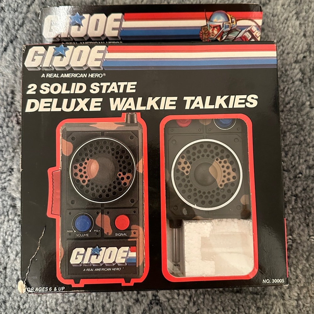 GI Joe 2 Solid State Deluxe Walkie Talkies- NIB